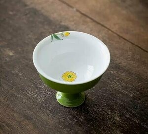 新品 　茶器　茶道具　工夫茶器　お茶を飲む　　湯飲み　手絵雛菊　高足杯　茶碗　セラミック　グリーン