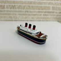 ☆トミカ ディズニー リゾート S.S.コロンビア Disney Vehicle Collection S.S.COLUMBIA ☆ 中国製 外箱なし 絶版 中古 ☆_画像4