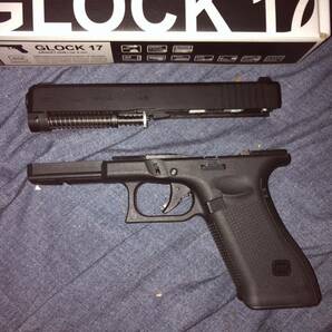 UMAREX /GLOCK Gen5ガスブローバック 部品販売 スライドとフレーム違法になりますので、部品販売になります。の画像3