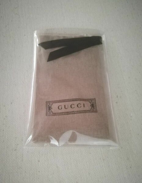 グッチ　保存袋　巾着　ポーチ　クーポン消費　　　GUCCI