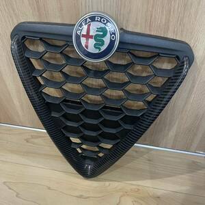 Genuine カーボン調 Alfa Romeo ジュリエッタ フロントGrille