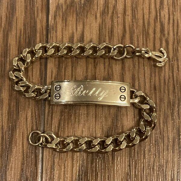 送料無料 US ヴィンテージ Speidel USA IDブレスレット Betty