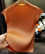 フレンチスリーブ プリーツ トップス シャツ カットソー オレンジ 送料無料 (検索用三宅一生 issey miyake プリーツプリーズ) 橙