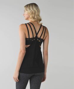 T ルルレモン サイズ6 黒 タンク トップス nouveau tank lululemon