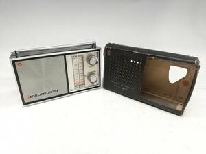 I242-178　National/Panasonic　ポータブルラジオ　RF-700【中古・ジャンク品】