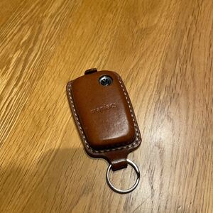 maniacs Leather key shell （VW-E type）（キャメルレザー × ベージュステッチ）　vw キーケース