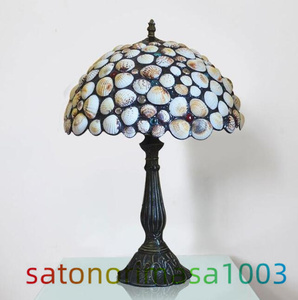 貝殻ステンドランプ ステンドグラス アンティーク レトロな雰囲気がおしゃれ ティファニー 美品ランプ30cm 