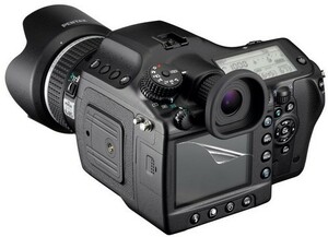11-19-01【高光沢タイプ】Pentax 645D用 指紋防止 反射防止 気泡レス カメラ液晶保護フィルム