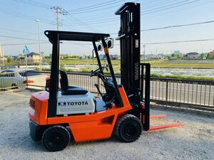 TOYOTA forklift ハイマstartヨタ 1.5tonneガソリン マニュアルforklift non-puncture tiresTires　パワフル　力持ち　Power steering