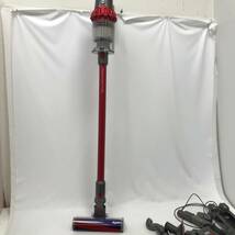 ‡0523 ダイソン サイクロンスティッククリーナー Dyson Cyclone V10 Fluffy SV12 掃除機 充電・ローラー回転確認済_画像1