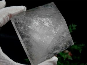 AAA級☆高透明度天然水晶ピラミッド179B8-130B20Z