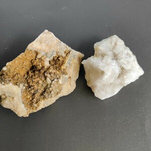 北海道大金鉱山産鉱石2個　289g　国産鉱物　鉱物標本　水晶結晶クラスター　