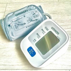 美品　HEM-8712 オムロン　OMRON 血圧計　HEM-8712