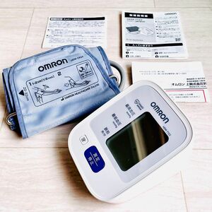 OMRON HEM-7122 上腕式血圧計 オムロン