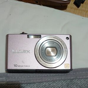 パナソニック LUMIX デジカメ　 バッテリー付属ジャンク品