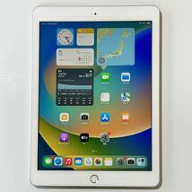 Apple iPad (第5世代) シルバー 32GB MP2G2J/A Wi-Fiモデル iOS16.7.7 アクティベーションロック解除済_画像1