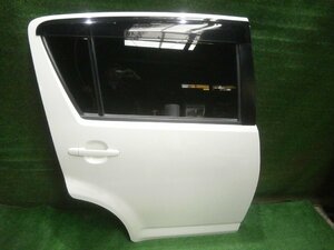 トヨタ　パッソ　QNC10 右リアドア