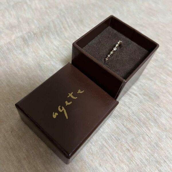 【良品】agete 10kダイヤモンドリング　10号　アガットゴールドプレゼント