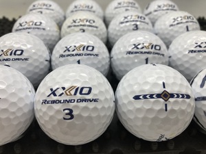 Q361【人気】 ゼクシオ XXIO REBOUND DRIVE 2021年モデル ホワイト 16個【B級ランク】【ロストボール】