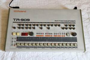 ROLANDリズムマシン　TR-909