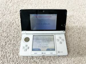 A614　Nintendo 3DS　CTR-001　本体　ホワイト　動作確認済み　任天堂　ニンテンドー