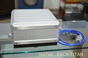 IsoTek アイソテック　EVO3 TITAN　 パワーコンディショナー 　　　（９７６）