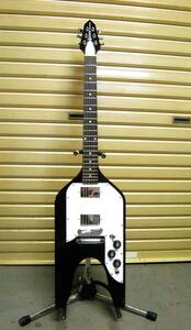 Guitarna RoxyArrow Black 　Made in Japan