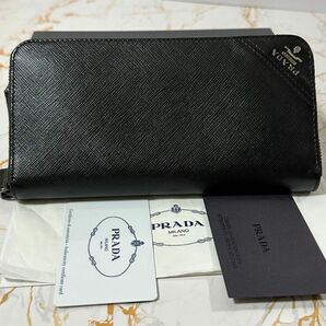 ほぼ新品！　現行　プラダ　PRADA 財布　長財布　サフィアーノ ラウンドファスナー