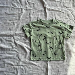 新品未使用　パンダ柄　カットソー　Tシャツ　半袖　韓国こども服風　80 90 95