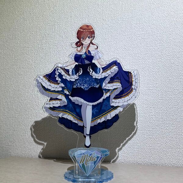 アニメ アクリルスタンド グッズ 中野三玖 五等分の花嫁