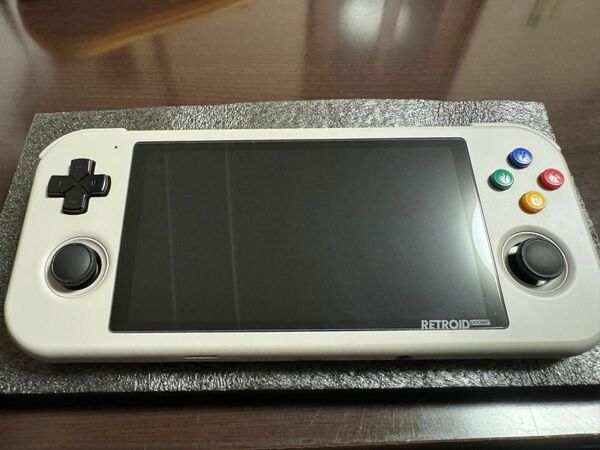 美品　Retroid Pocket 3+ 16BITカラー