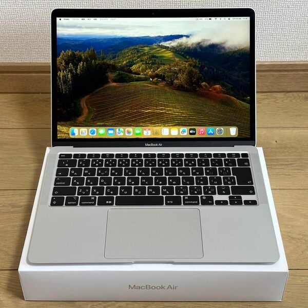 Apple MacBook Air 2020 13インチ A2337 M1