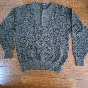 地模様がおしゃれなセーター　日本製　Lサイズ
