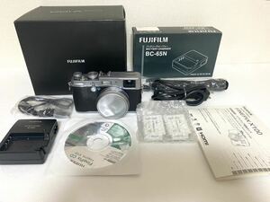 FUJIFILM X100