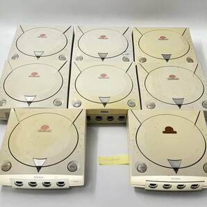 セガ ドリームキャスト ８台 ジャンク品 [Junk] 8 Dreamcast consoleの画像1