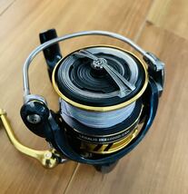 ダイワ レガリスLT4000D-CXH 回転良好 シーバス、ライトジギング、エギング等に。DAIWA LEGALIS LT 4000D-CXH_画像2