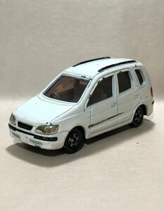 トミカ　トヨタ　カローラ　スパシオ　No.16　ミニカー　TOMICA　同梱可 TOYOT COROLLA SPACIO (Endxrc_estm)