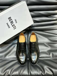 BERLUTI ベルルッティ メンズ レースアップシ ロゴ エレガント カジュアル 未使用品 39-44サイズ選択可能 ブラック