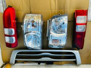 KDH205V headlamp . tail light Hiace van ( Toyota )