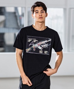 【送料無料】　新品未使用　定価　5940円　AKM Contemporary　AKMグラフィックTシャツ　ブラック　サイズ　M !
