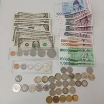 #1726-A 外国紙幣 貨幣 硬貨 まとめ 28ユーロ 190ユーロセント 47700ウォン 8ドル分紙幣 12フラン アメリカ USA Korea スイス EURO など_画像1