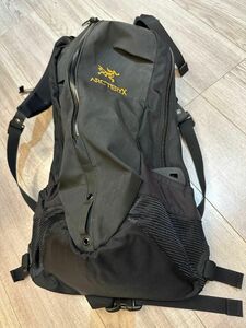 美品　アークテリクス　アロー22 ブラック　 ARC’TERYX リュック