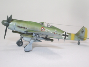 1/144 ドイツ 空軍 フォッケウルフ Fw190 D-9 ロケットランチャー 完成品