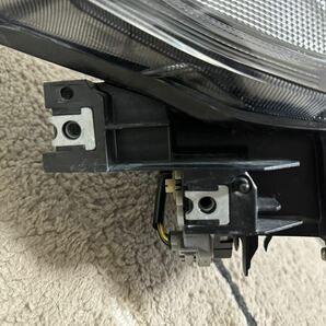 スバル 右ヘッドライト フォレスター LED SKの画像3