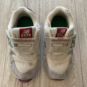 スニーカー ニューバランス キッズ New Balance 男の子　15.5 グレー　グリーン　赤