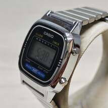 ●【YH-8982】中古現状品 CASIO カシオ LA670W デジタル 腕時計 チープカシオ 稼動品 【レタパ可】_画像3