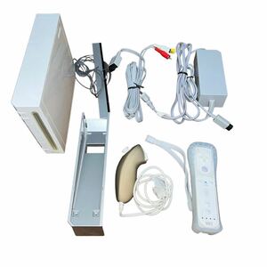 【ギ0517-37】Nintendo Wii 本体 コントローラー コードセット 取扱説明書なし 通電確認済み Wii ニンテンドー 任天堂 
