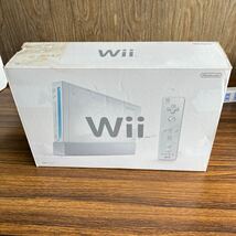 Nintendo Wiiまとめ WiiリモコンWiiUコントローラー ホワイト レッド ライトブルー RVL-036 ヌンチャク ACアダプター Wii 本体 RVL-001 _画像9