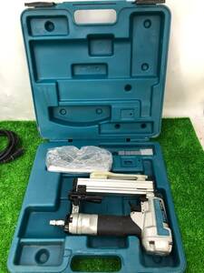 【中古品】★makita 常圧4mmエアタッカー AT425A / IT0YEF98P517