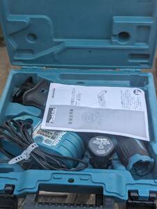 マキタ　makita　ジグソー　10.8V　JR101D　切断機　電動工具　木工　電動のこぎり